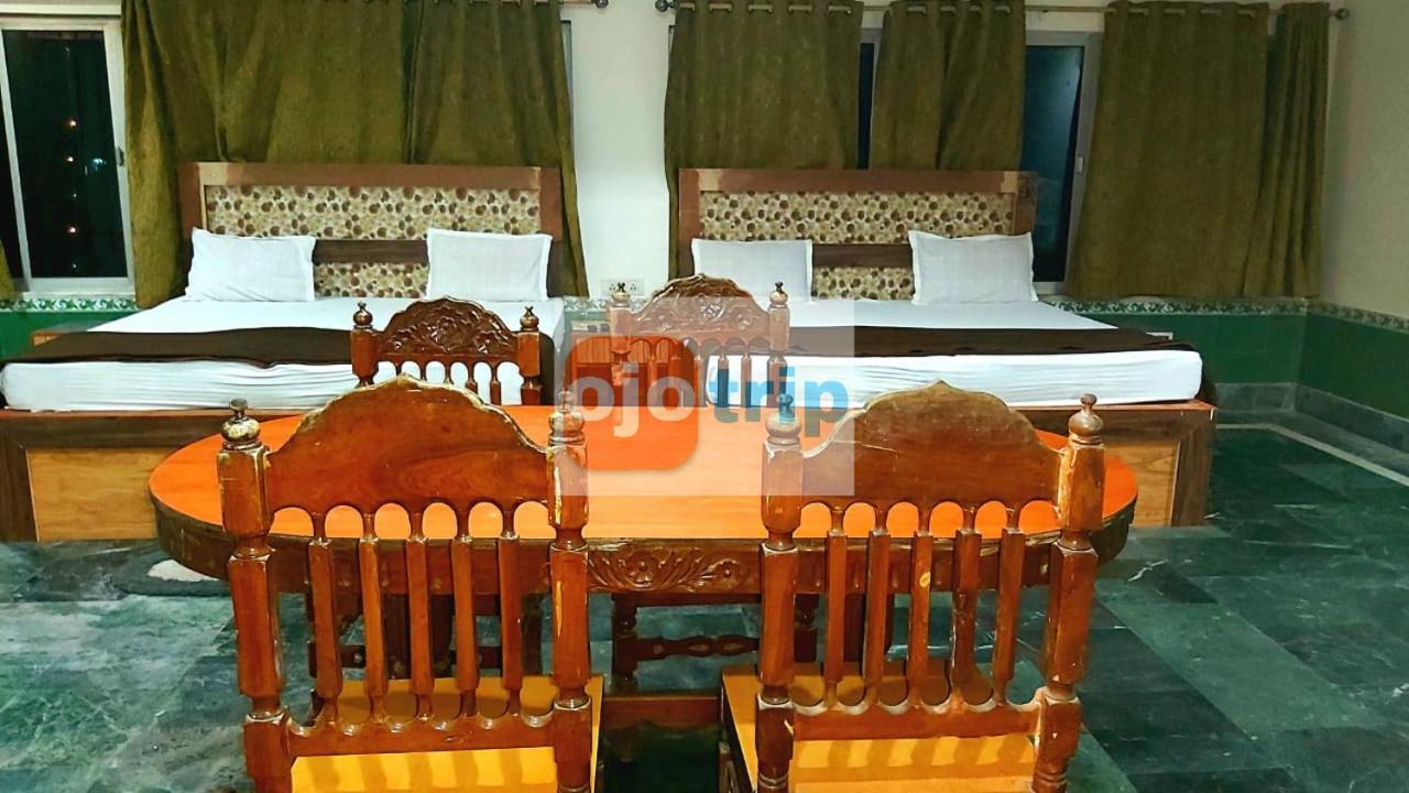Hotel Well Inn Puri Buitenkant foto
