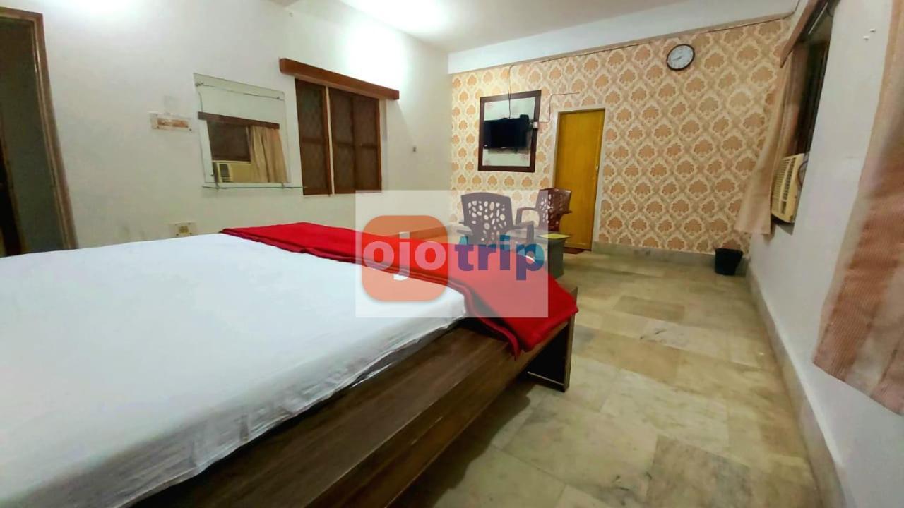 Hotel Well Inn Puri Buitenkant foto
