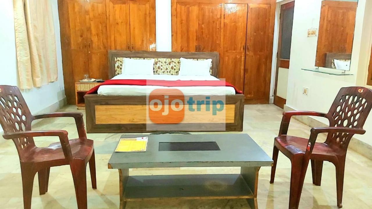 Hotel Well Inn Puri Buitenkant foto